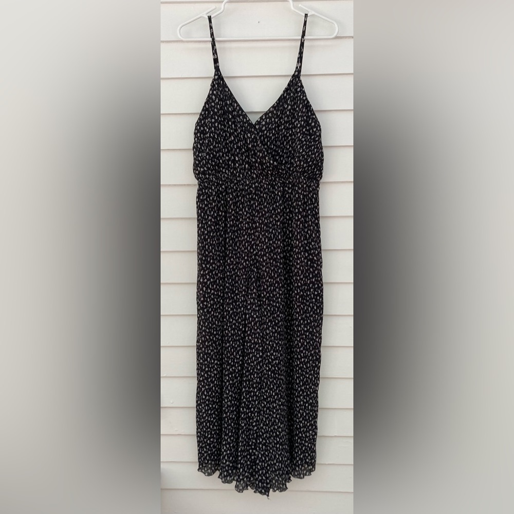 In Loom | Black and White Floral Spaghetti Strap Jumpsuit Size L
